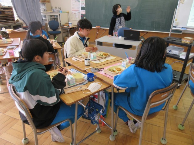 HP 給食岬班.JPG