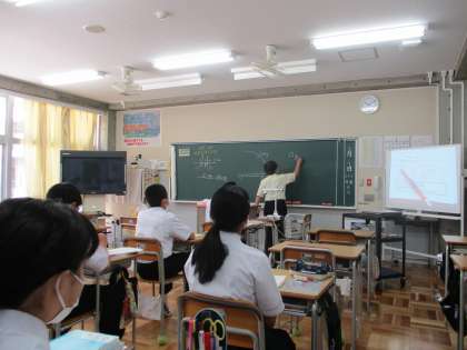 藤岡市立鬼石中学校